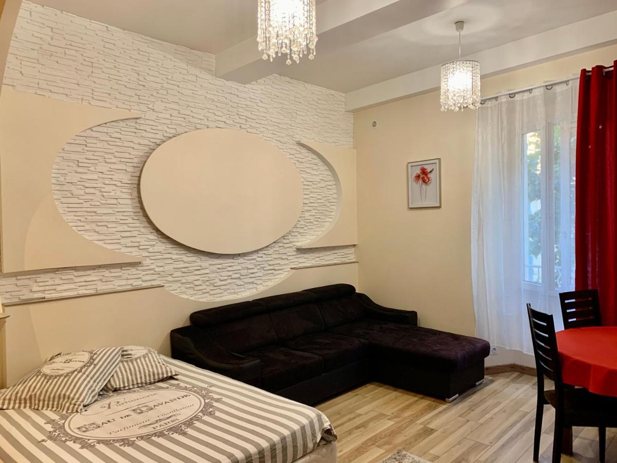 Splendide Studio Au Coeur Historique De Frejus Apartman Kültér fotó