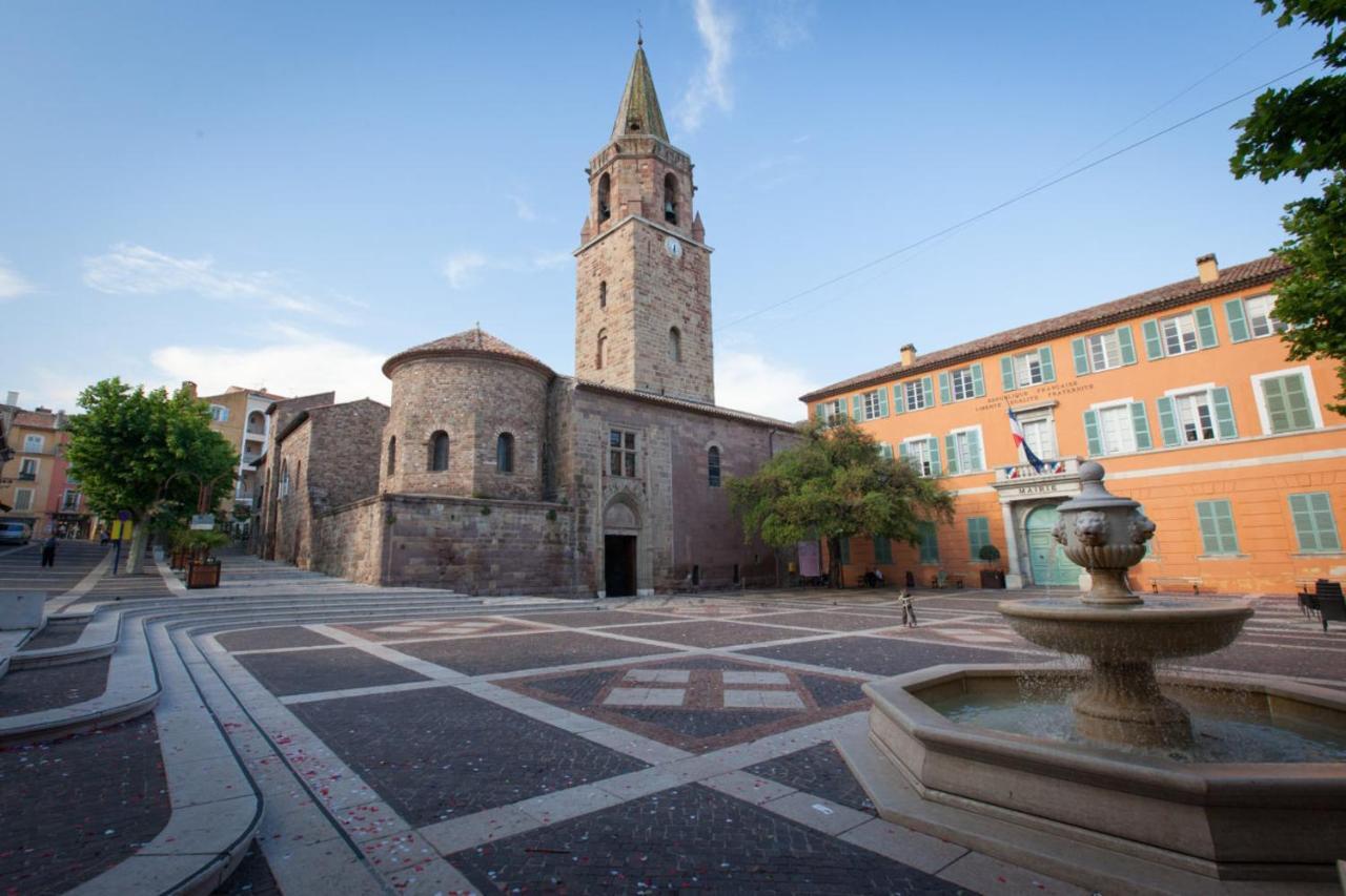 Splendide Studio Au Coeur Historique De Frejus Apartman Kültér fotó